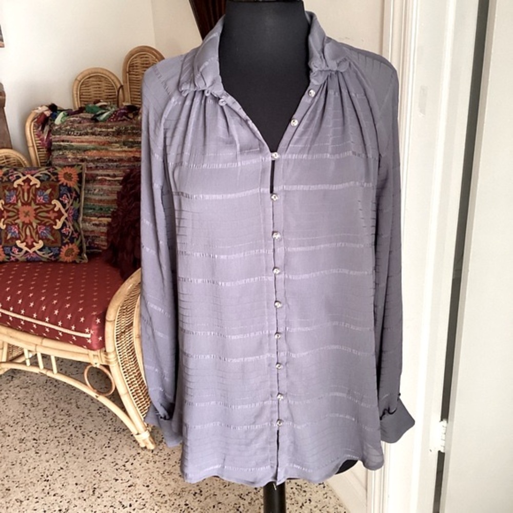 ANTHROPOLOGIE Feather Bone. Long Sleeve Gorgeous Dark Gray Blue Blouse! Large